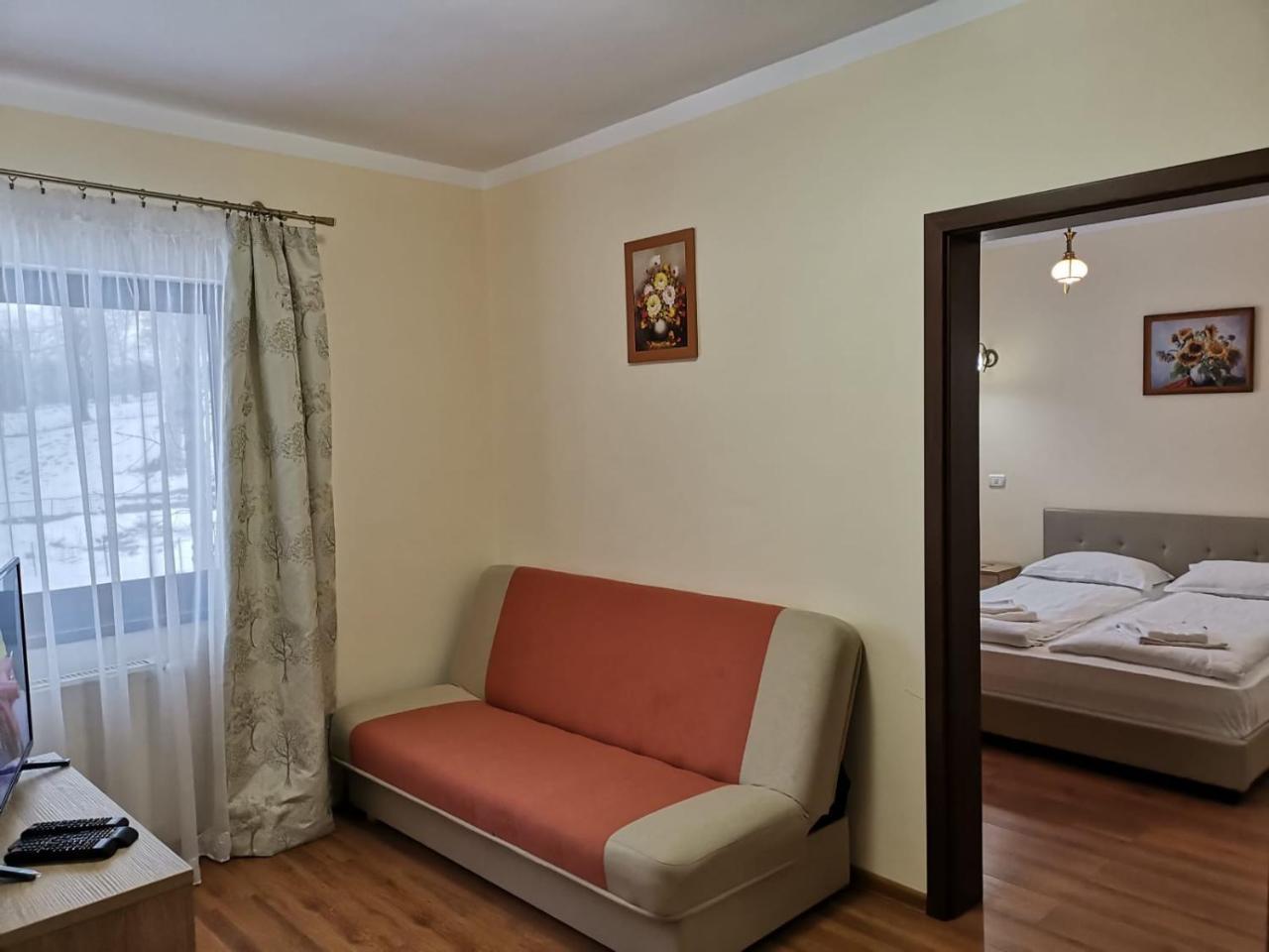 Fantanita Craiesei Hotell Făgăraş Eksteriør bilde